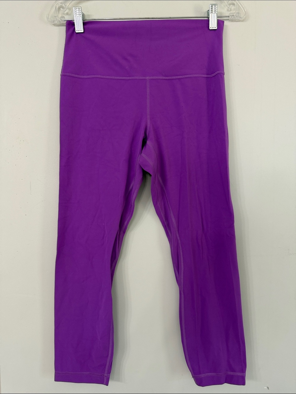Lululemon women’s 8 purple wide waistband crop leggings yoga fitness gym workout